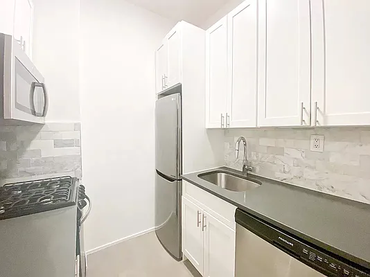 Rented by Compass | media 12