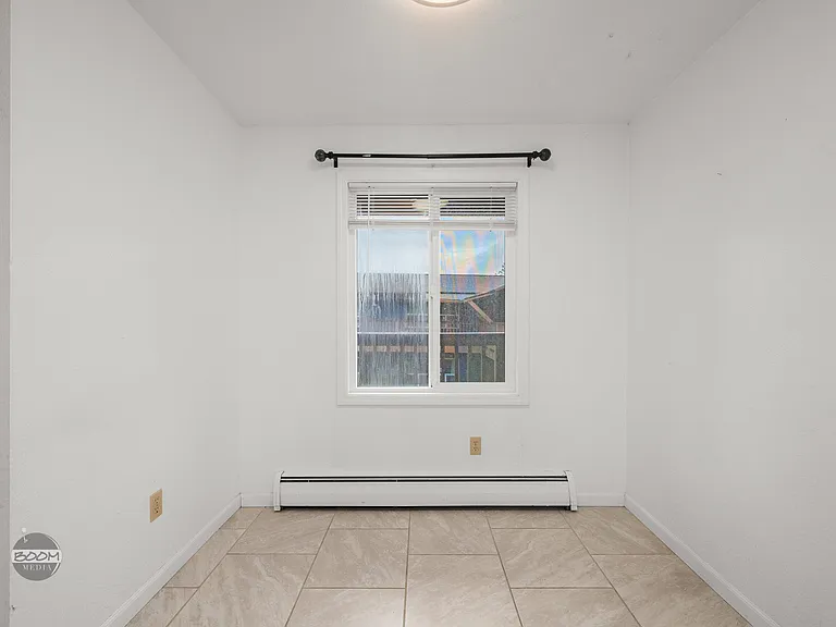2326 Cordova St #17 — Photo 15