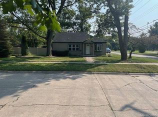 18402 Olympia, Redford, MI 48240