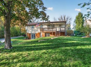 6780 35th St N, Oakdale, MN 55128
