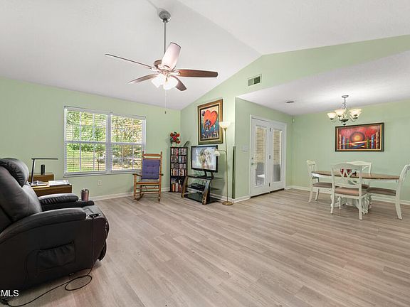 4th image of 3203 Misty Hill Way
