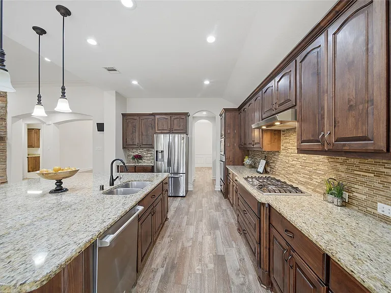 17614 Melmore Dr — Photo 14