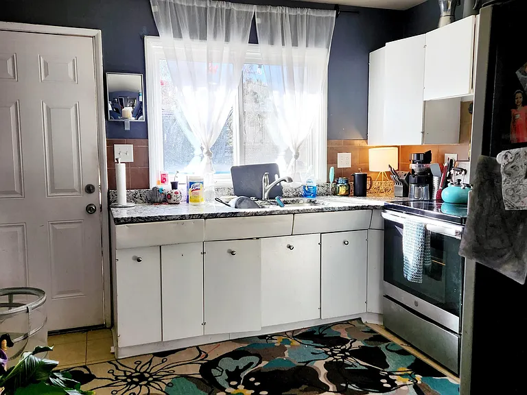 1746 W Progress Ave — Photo 4
