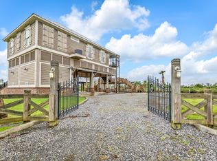 5019 Hawaii St, Bay Saint Louis, MS 39520