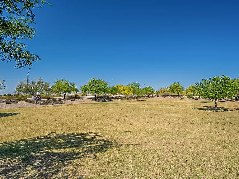 30738 W Columbus Ave — Photo 39