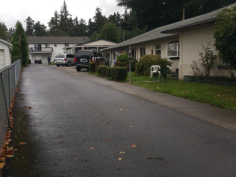 Driveway view of all 3 build