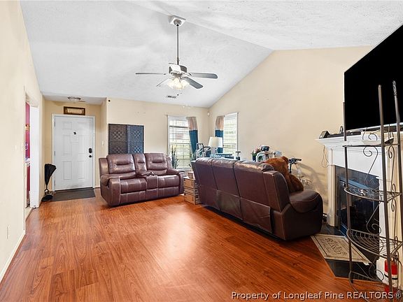 5th image of 5313 Wallbrook Dr