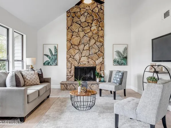 10248 ARROWHEAD Drive, Jacksonville, FL 32257