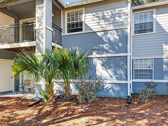 2nd image of 3705 SW 27th St APT 326
