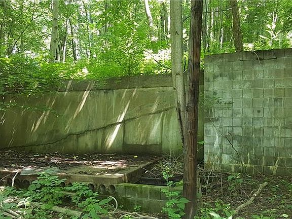 This was a spring years ago.  Seller doesn't know if it's still active