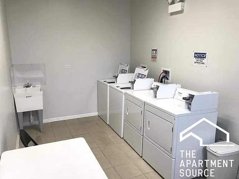 7606 N Paulina St #307 — Photo 16