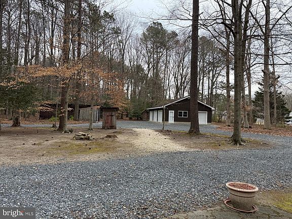 2nd image of 322 Deep Shore Rd