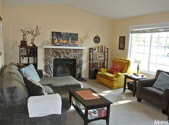 5th image of 63 Milpitas Cir