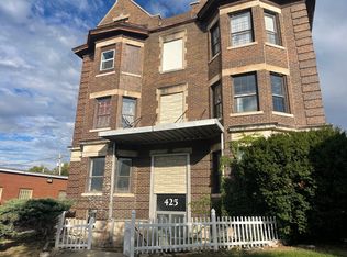 425 N Vermilion St #3A, Danville, IL 61832