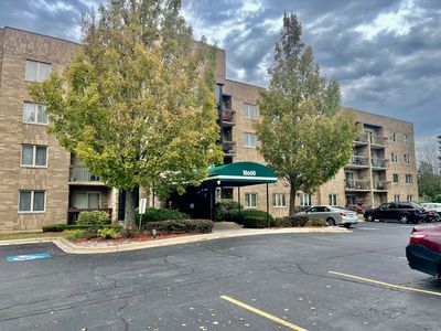 18600 Village West Dr APT 310, Hazel Crest, IL, 60429