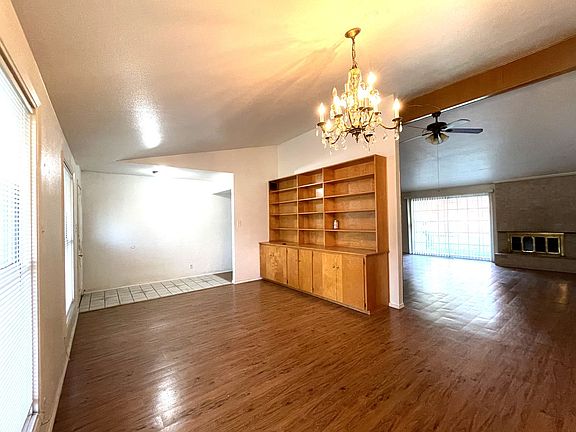 2nd image of 2413 Sussex Dr