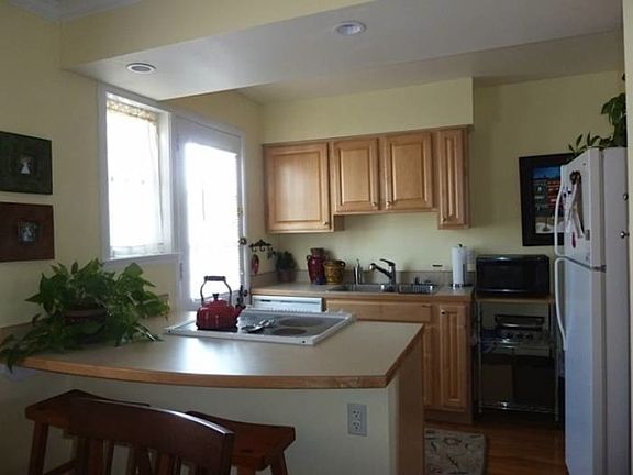 4th image of 1254 N Krameria St
