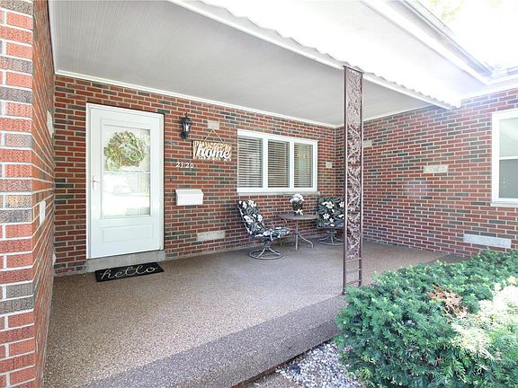 3rd image of 2120 Clark Ave