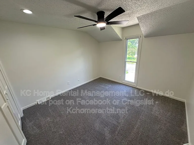 3870 SW Harbor Dr — Photo 27