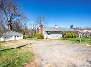 298 Erwin Hills Rd, Asheville, NC 28806