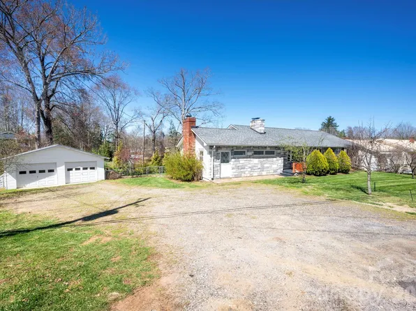 298 Erwin Hills Rd, Asheville, NC 28806