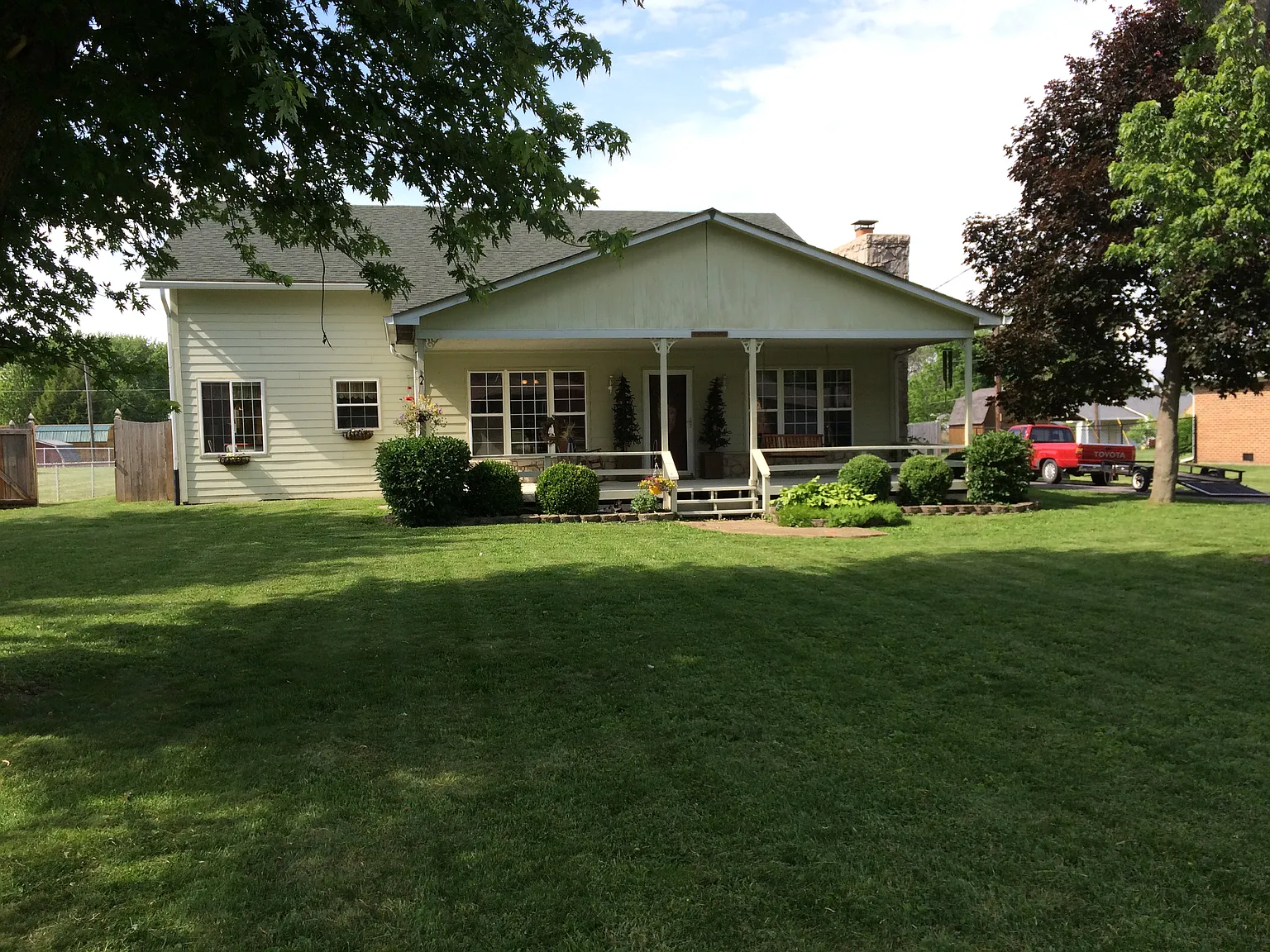 60 Circle Dr photo 1