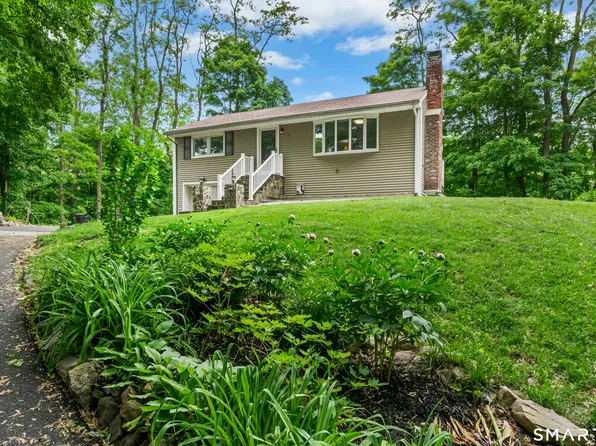 12 Rainbow Drive, Ridgefield, CT 06877