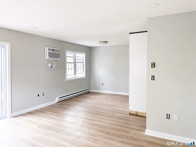 203 Capewell Ave — Photo 12