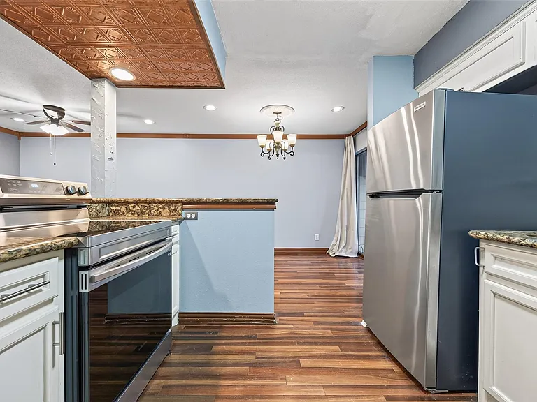 14515 Wunderlich Dr #403 — Photo 18