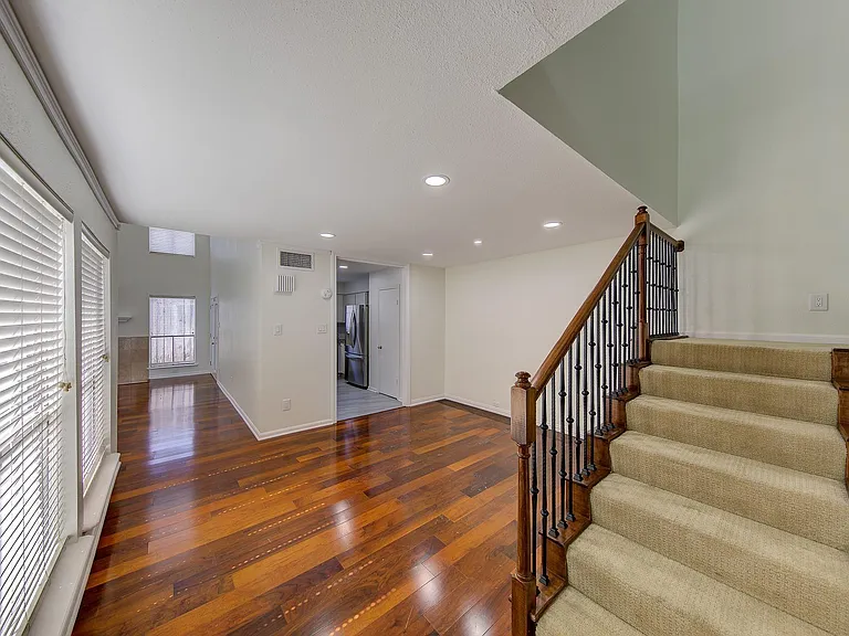 1914 Augusta Dr #25 — Photo 10
