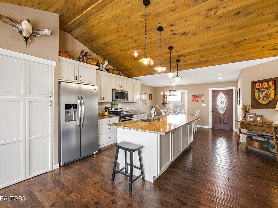 13th image of this home