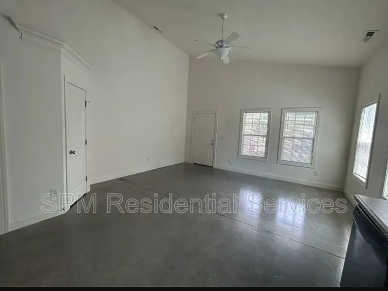 2612 Broadbill Ln #B — Photo 2