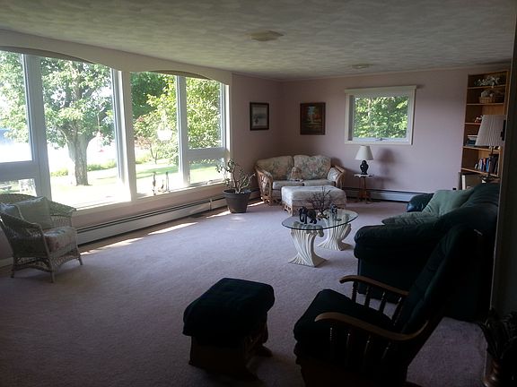 4th image of 5730 Head Lake Rd 5 Bed 2 Bath Lakefront