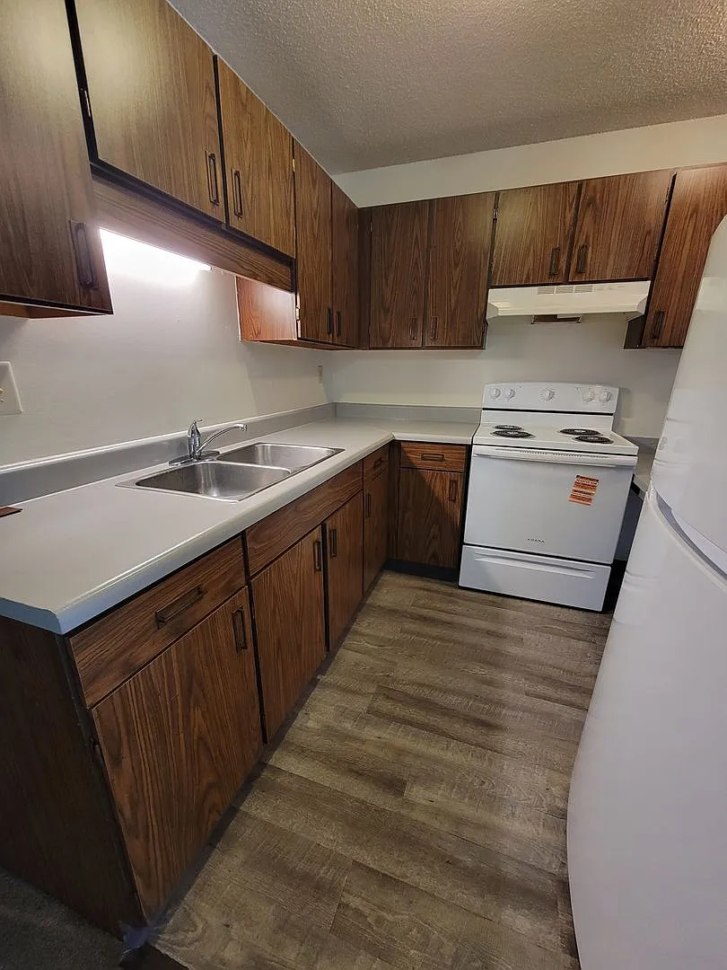 Building Photo - 3633 Fairfax St #202