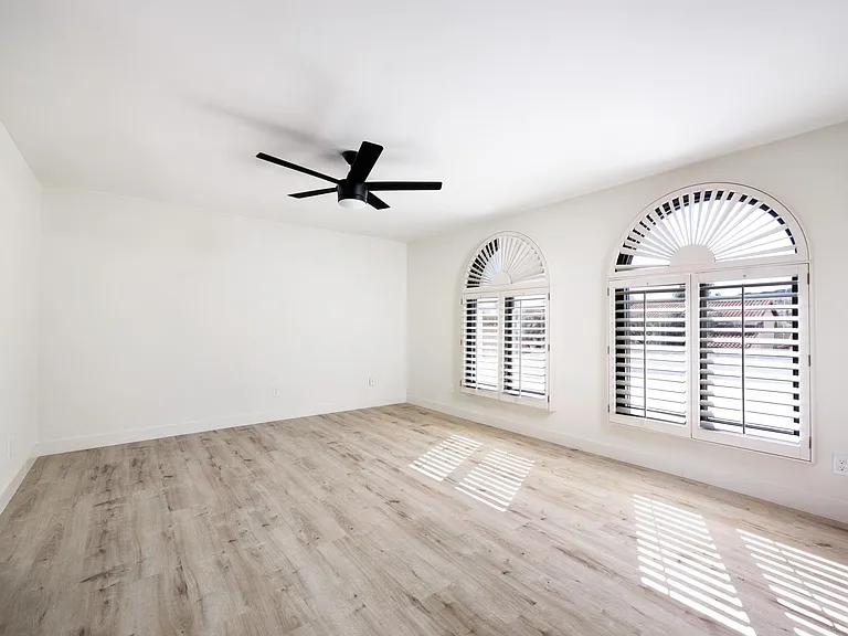 1441 N El Camino Dr — Photo 14