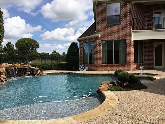 4th image of 1618 Hilton Head Ln