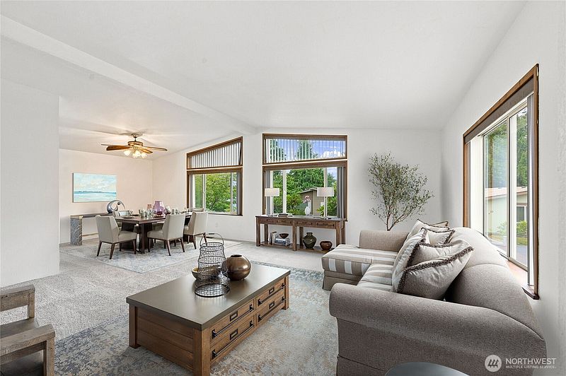 4th image of 1754 NE Mesford Road #32