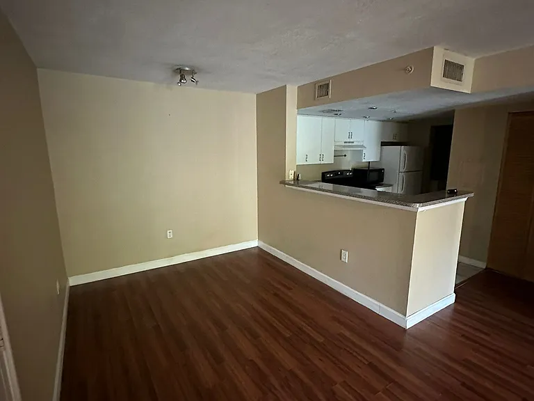5035 Wiles Rd #8-203 — Photo 24