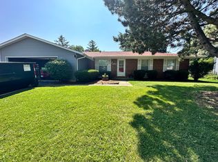 1387 Volkamer Trl, Elk Grove Village, IL 60007