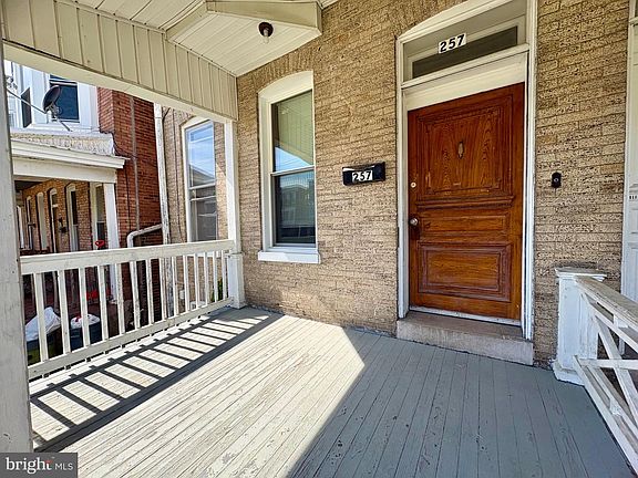 2nd image of 257 W Jackson St
