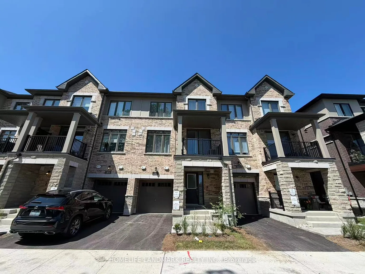 3 bed, $3,580 — Photo 2