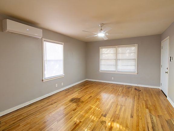 3rd image of 3206 9th St