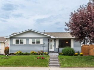 163 S Lake Sylvan Close SE, Calgary, AB T2J3E5