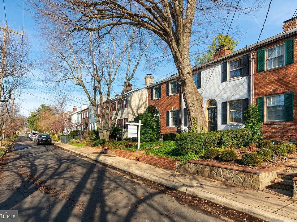 1st image of 1129 Powhatan St