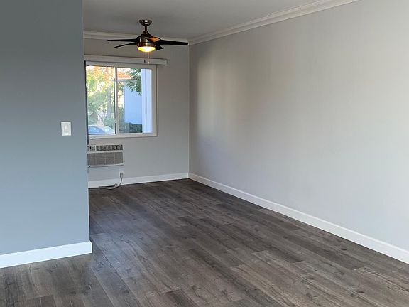 3rd image of 1645 Amberwood Dr APT 2
