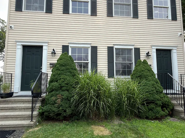 38 Francis St #A — Photo 18
