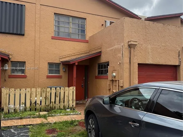 8024 NW 27th Ct, Fort Lauderdale, FL 33322
