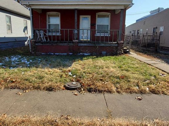 2nd image of 2020 Washington Ave