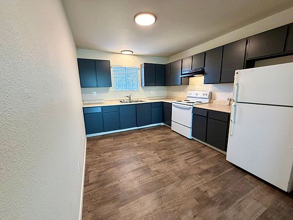 3rd image of 130 Masonic Ave #10