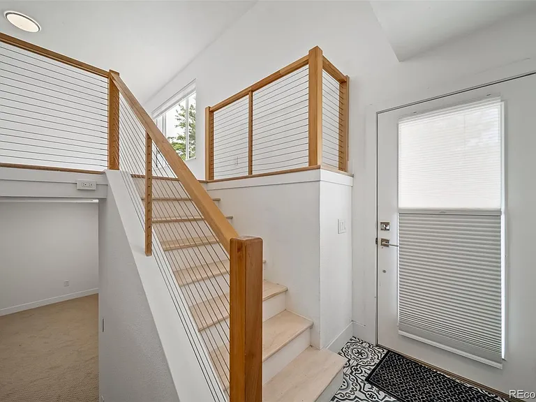 15989 E 18th Pl — Photo 5